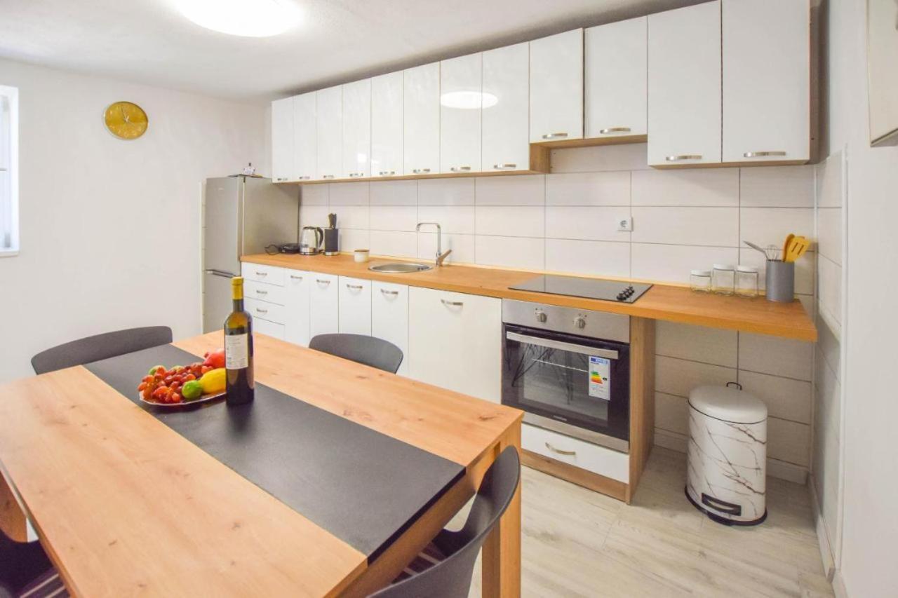 Poljana  Suite Apartment Toni מראה חיצוני תמונה